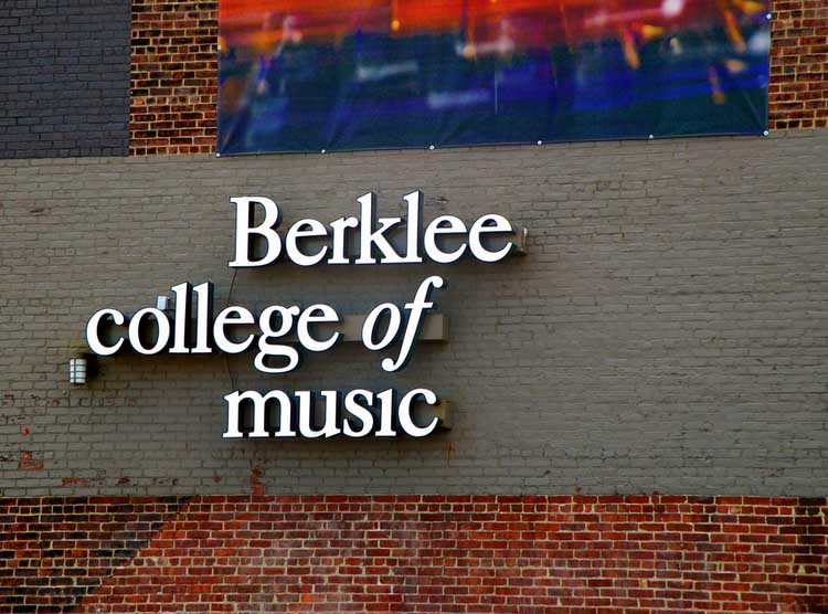 does berklee college of music require an essay