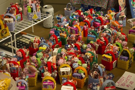 Class of 2017 gives back to community with 3rd annual craft fair