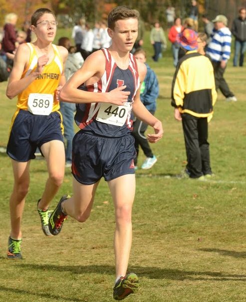 Senior+Chris+Zaino+sprints+ahead+during+one+of+the+teams+meets.+Zaino+has+finished+first+for+Londonderry+in+every+race+he+has+ran+in+this+year.+