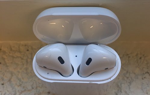 Review: Apple AirPods most beneficial to iPhone 7 users