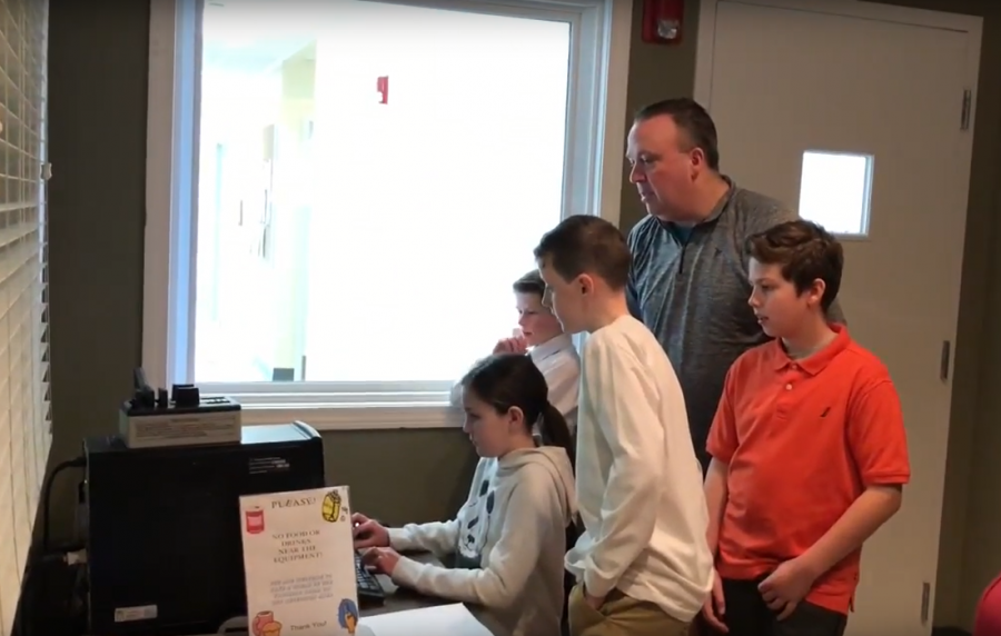 LHS Media Production students help Matthew Thornton 5th graders produce newscast
