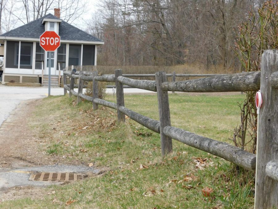 To show the use of photography in the real world, this photo uses leading lines from the road and the fence to be able to focus on the two subjects that are supposed to be the focus, the red stop sign and the house.