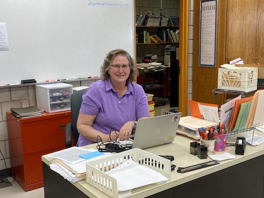 Consumer Family Science teacher Mrs. Harmon started her career in Londonderry Middle School before teaching at the high school. Although she want always a teacher at the high school, Harmon has spent her entire career in the Londonderry District.