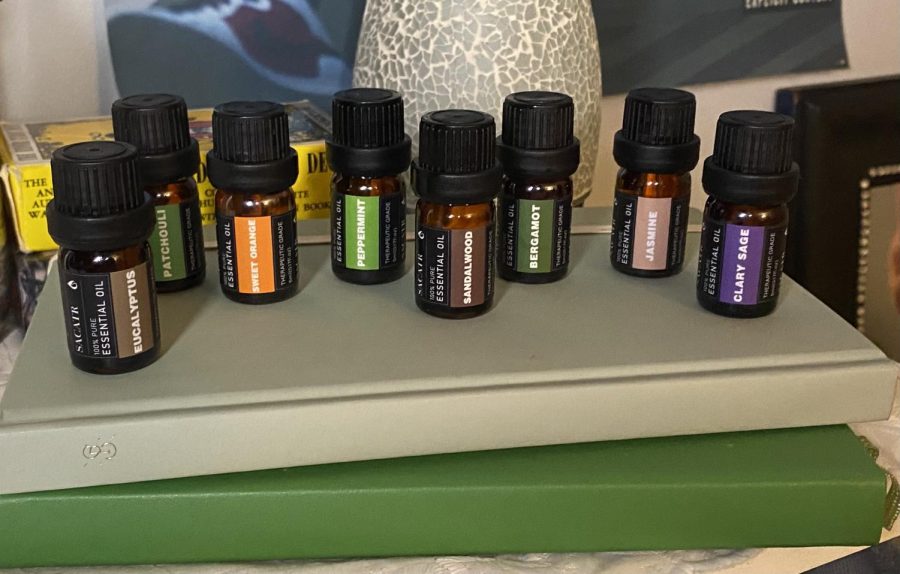 Common essential oil fragrances you may find helpful, to find out more about the use of each fragrance, click the link on the title Aroma Therapy.
