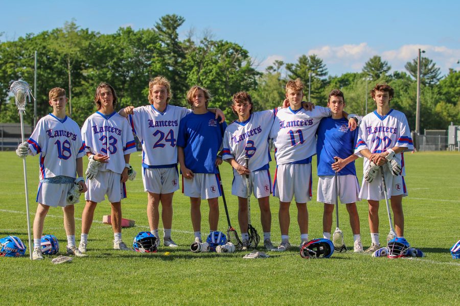 Seniors+Jesse+Morin%2C+Jack+Beirne%2C+Riley+Boles%2C+Connor+Howe%2C+Josh+Defranzo%2C+John+Baumann%2C+Noah+Malcom%2C+and+junior+Kyle+McPhail+