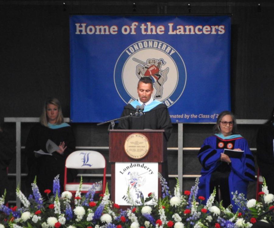 Jason Parent delivers the opening remarks at the Class of 2021 graduation.