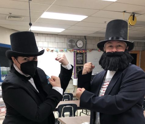 Ms. Sovas (Left) and Ms. Cohen (Right) dressed as “Lincoln and Douglas”