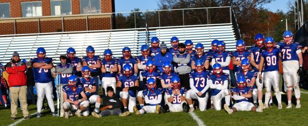 Hogs post game photo (Photo by Dina Miles) 