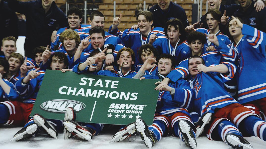 The team photo after being named State Champions (photo used with permission by Boyon) 