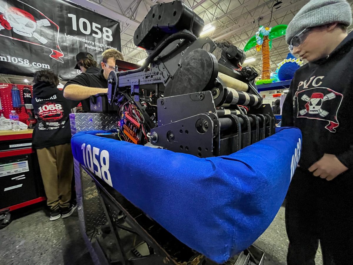 The Black Pearl sits atop the robot cart ready for its next match.